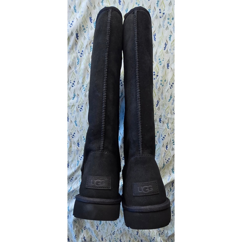 UGG Classic II Tall Boot Black Sheepskin Suede 1016224 Womens Size 11 - Picture 2 of 7